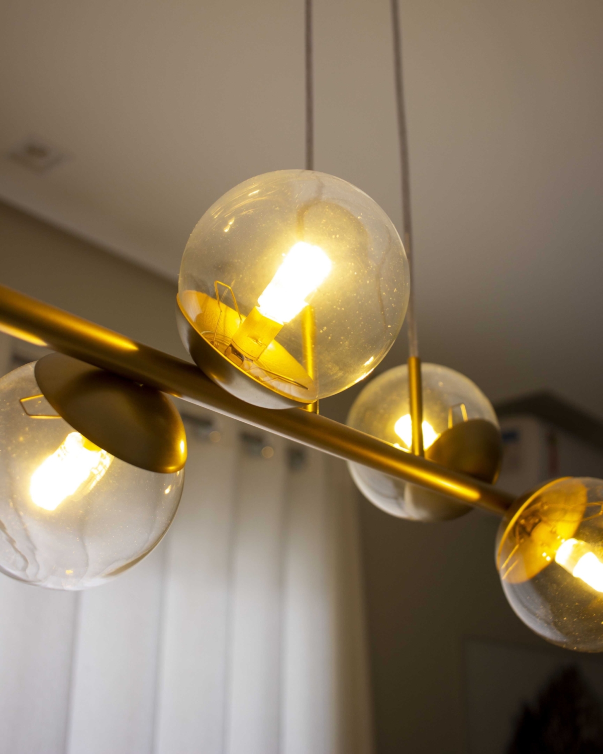 Lustre Pendente Bolas Metro Vidro Transparente Globo Dourado Iluminamundo